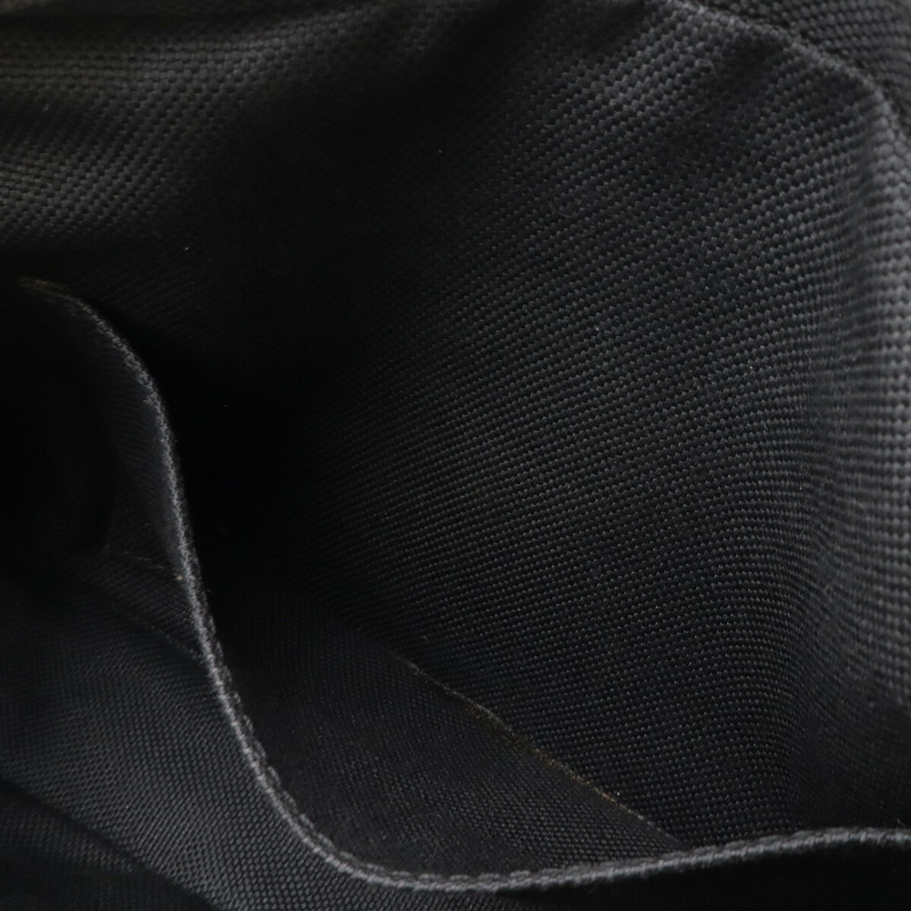 GUCCI Black Leather Fanny Pack - Picture 9 of 10